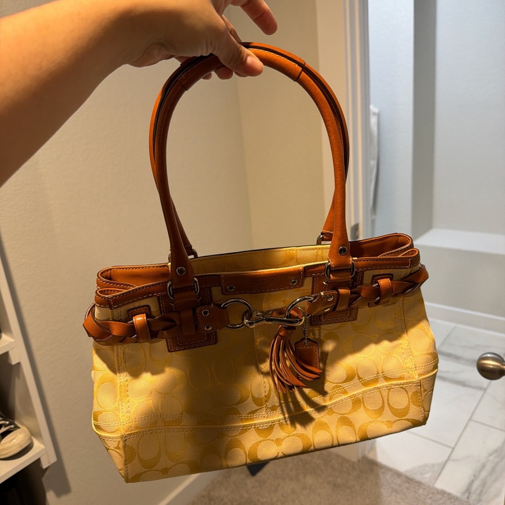 Coach vintage Hamptons Yellow and Tan Women's Handbag